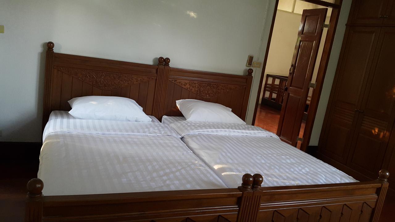 Coc Guest House & Hostel Chiang Mai Buitenkant foto