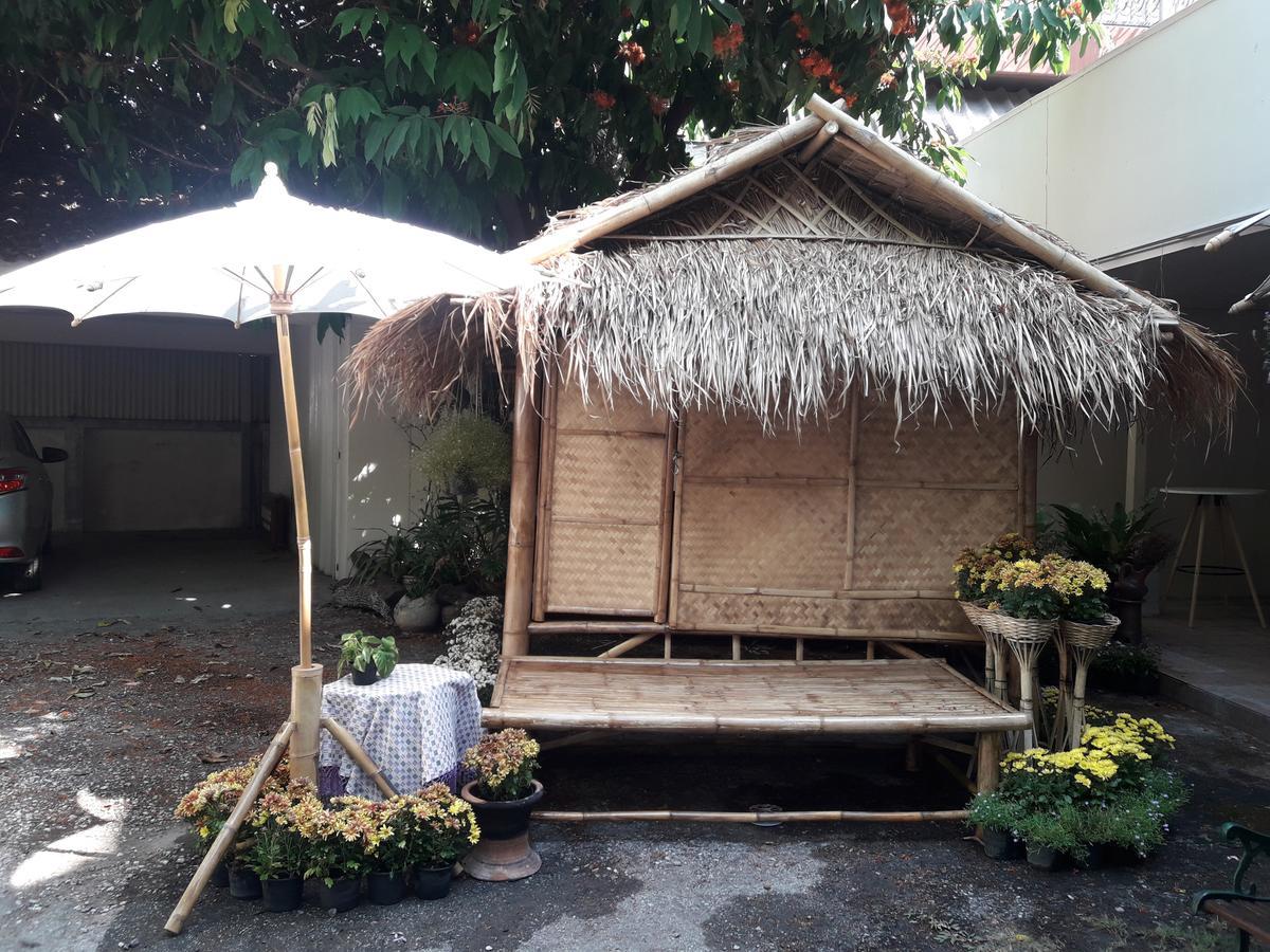Coc Guest House & Hostel Chiang Mai Buitenkant foto