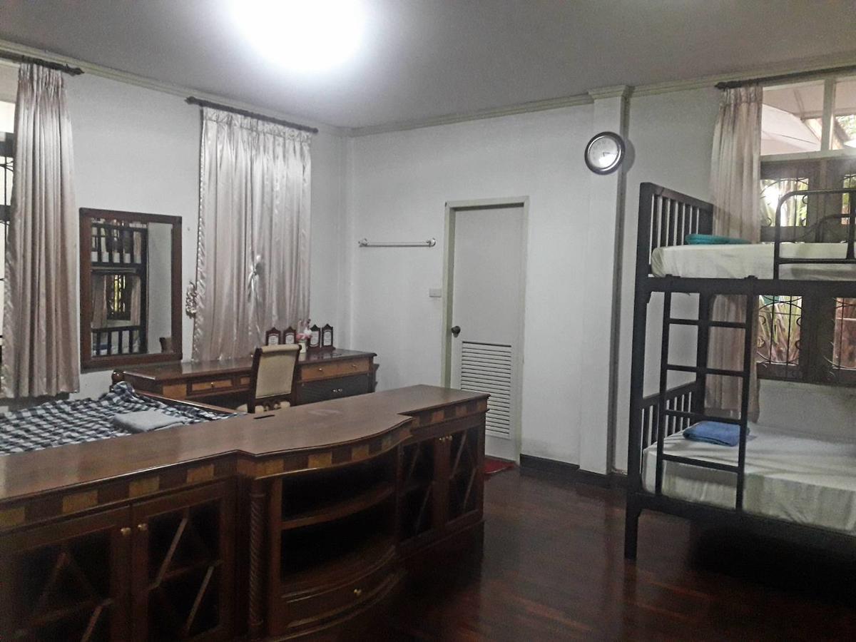 Coc Guest House & Hostel Chiang Mai Buitenkant foto