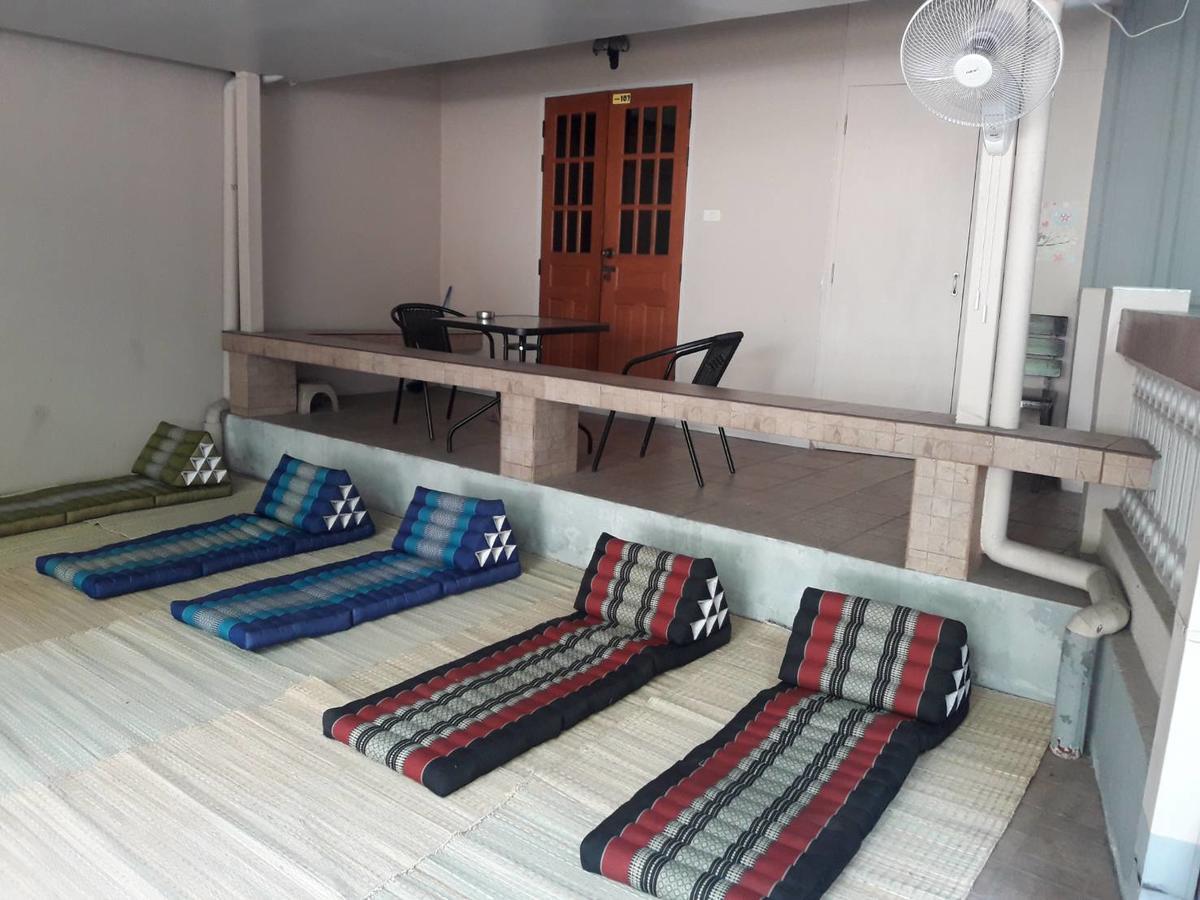 Coc Guest House & Hostel Chiang Mai Buitenkant foto