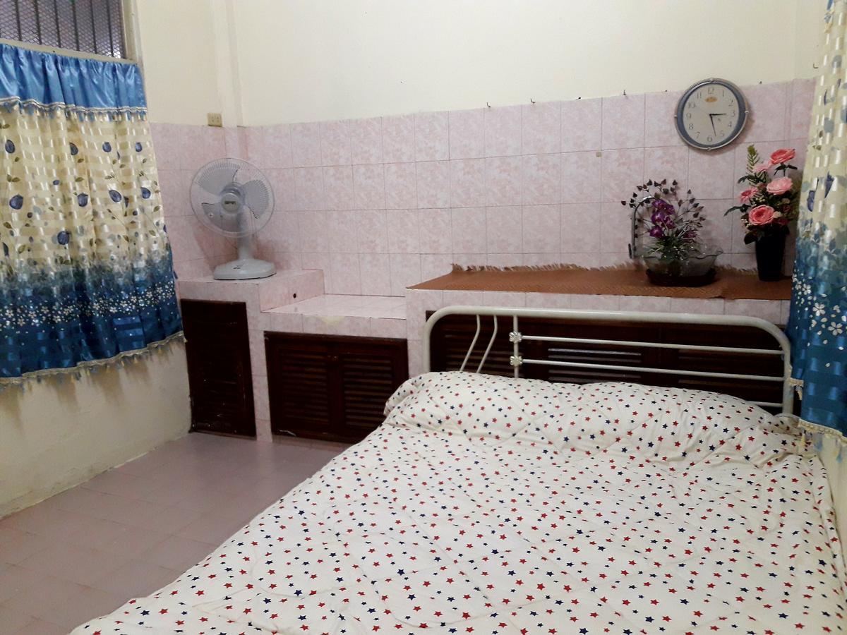 Coc Guest House & Hostel Chiang Mai Buitenkant foto