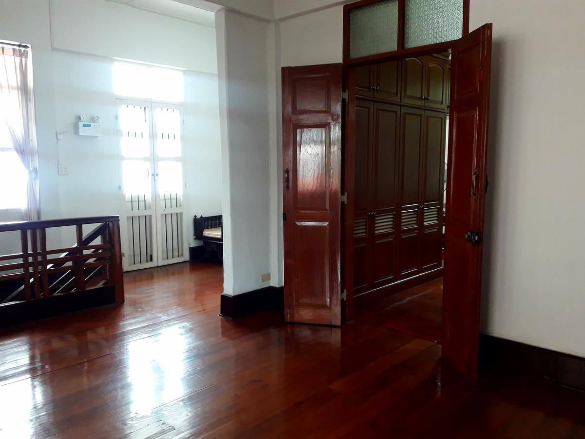 Coc Guest House & Hostel Chiang Mai Buitenkant foto