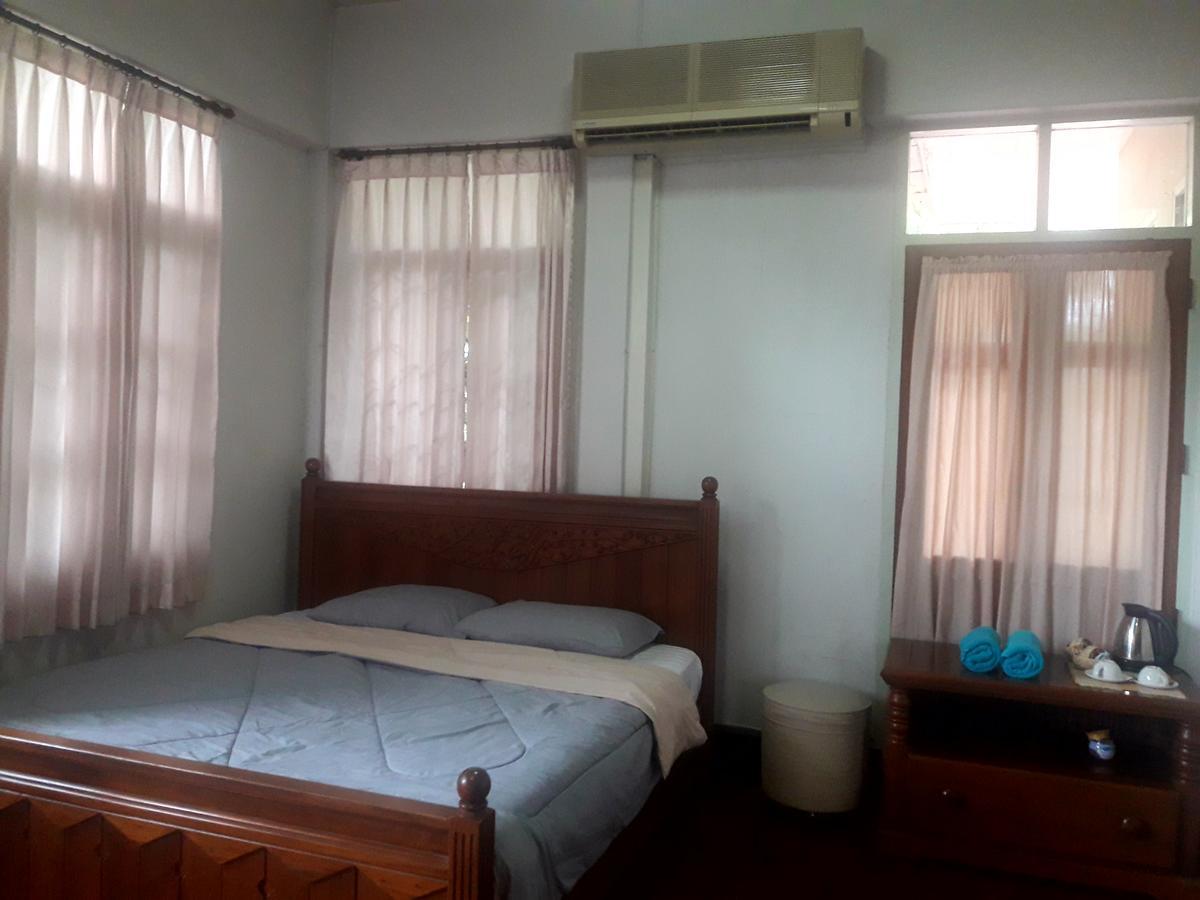 Coc Guest House & Hostel Chiang Mai Buitenkant foto
